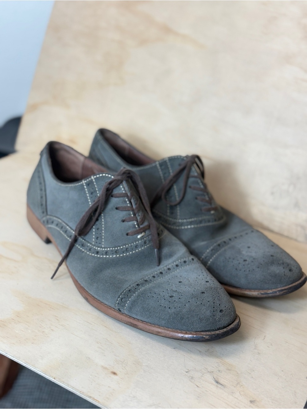 Aston Grey Men’s Suede Oxford Shoes